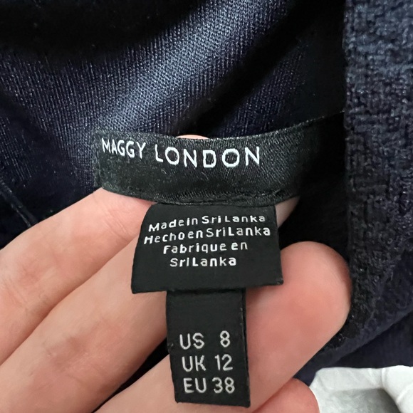 NWOT Maggy London Classic Navy Midi Dress - size 8 - Picture 2 of 2